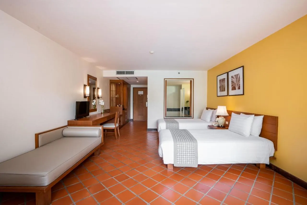 Naithonburi Beach Resort - Sha Extra Plus