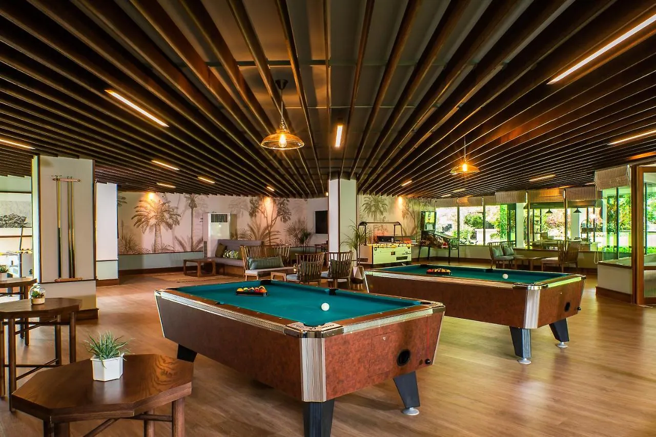 Naithonburi Beach Resort - Sha Extra Plus  Nai Thon pláž